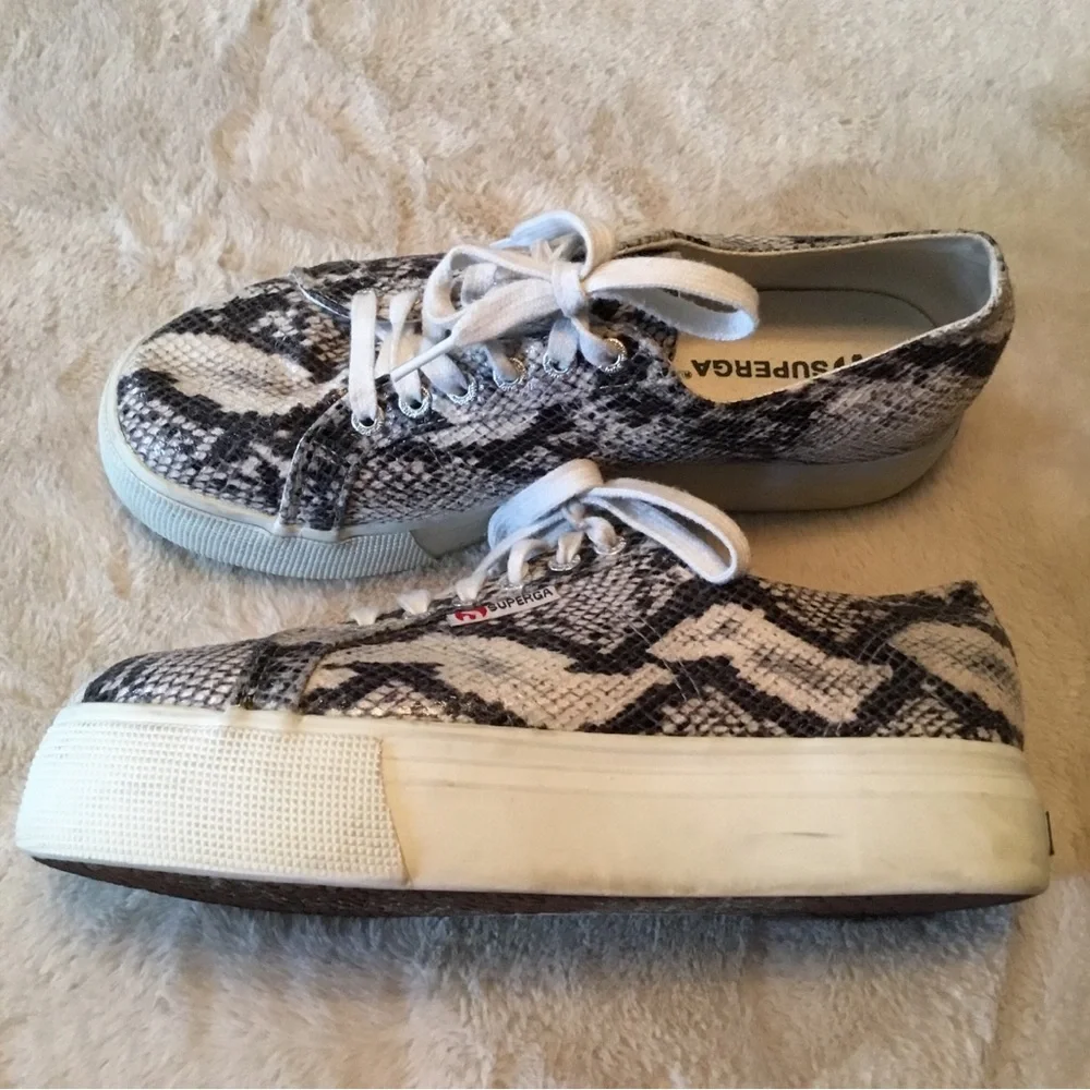 Superga Platform Gray & White Snakeskin Patterned Sneakers - 41.5/US10
